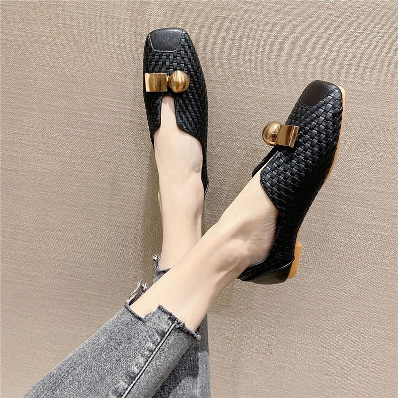 Retro Square Toe Soft Bottom Flat Shoes