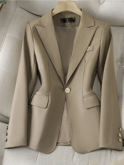 Tailored Power Blazer – Classic Structure, Bold Versatility