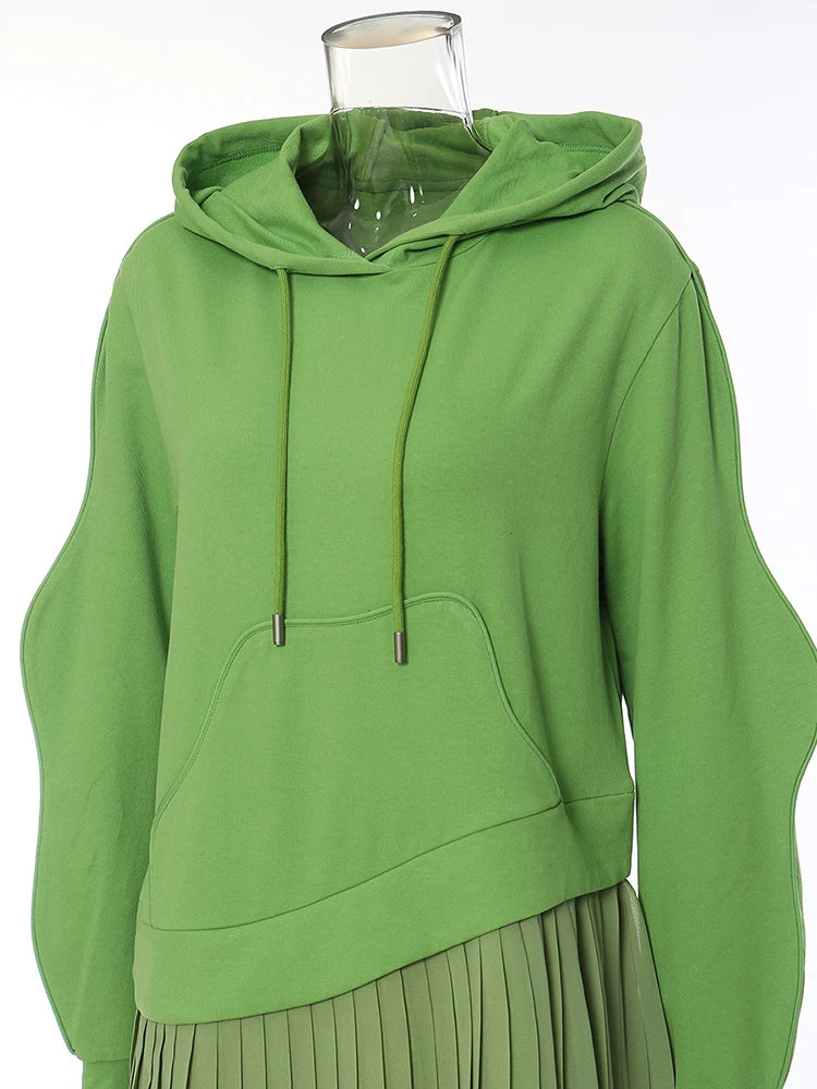 Stylish Long Sleeved Hooded  Green Dress with Tiered Pleats