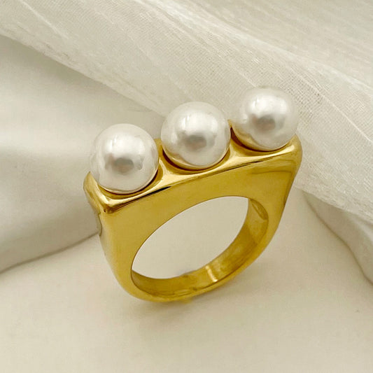 High-end French Design  Stainless Steel Ring for Women