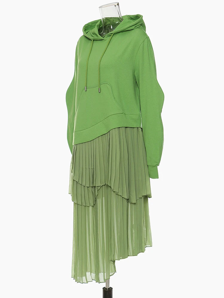 Stylish Long Sleeved Hooded  Green Dress with Tiered Pleats