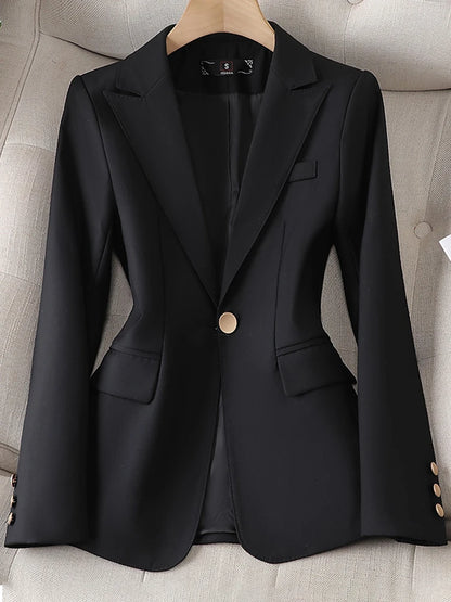 Tailored Power Blazer – Classic Structure, Bold Versatility