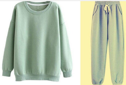 Two-piece Set of Casual Long Sleeves Sweatshirt  and Sweatpants in Multiple Colors