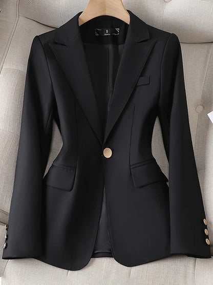 Tailored Power Blazer – Classic Structure, Bold Versatility
