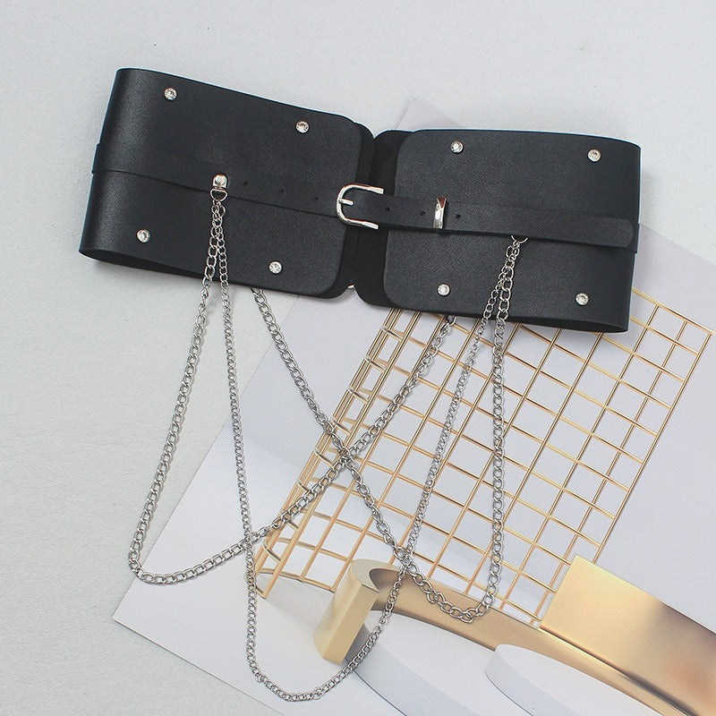 Edgy Wide Waist Belt with Chain Detail – Statement Style in Black or Camel