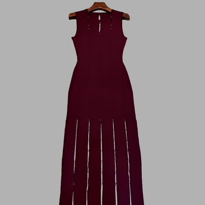 Stylish Slim Fitted Knit Dress with Slitted Skirt