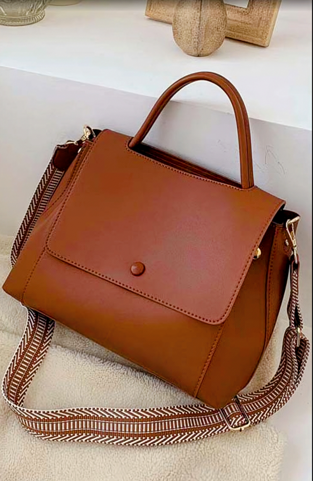 Minimalist Crossbody Bags With Woven Shoulder Strap