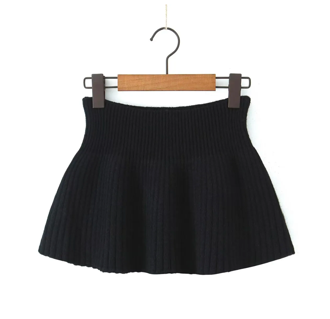 Fashion Knitted Women Skirt Suit- Long Sleeves Slim Crop and High Waist Mini Skirt