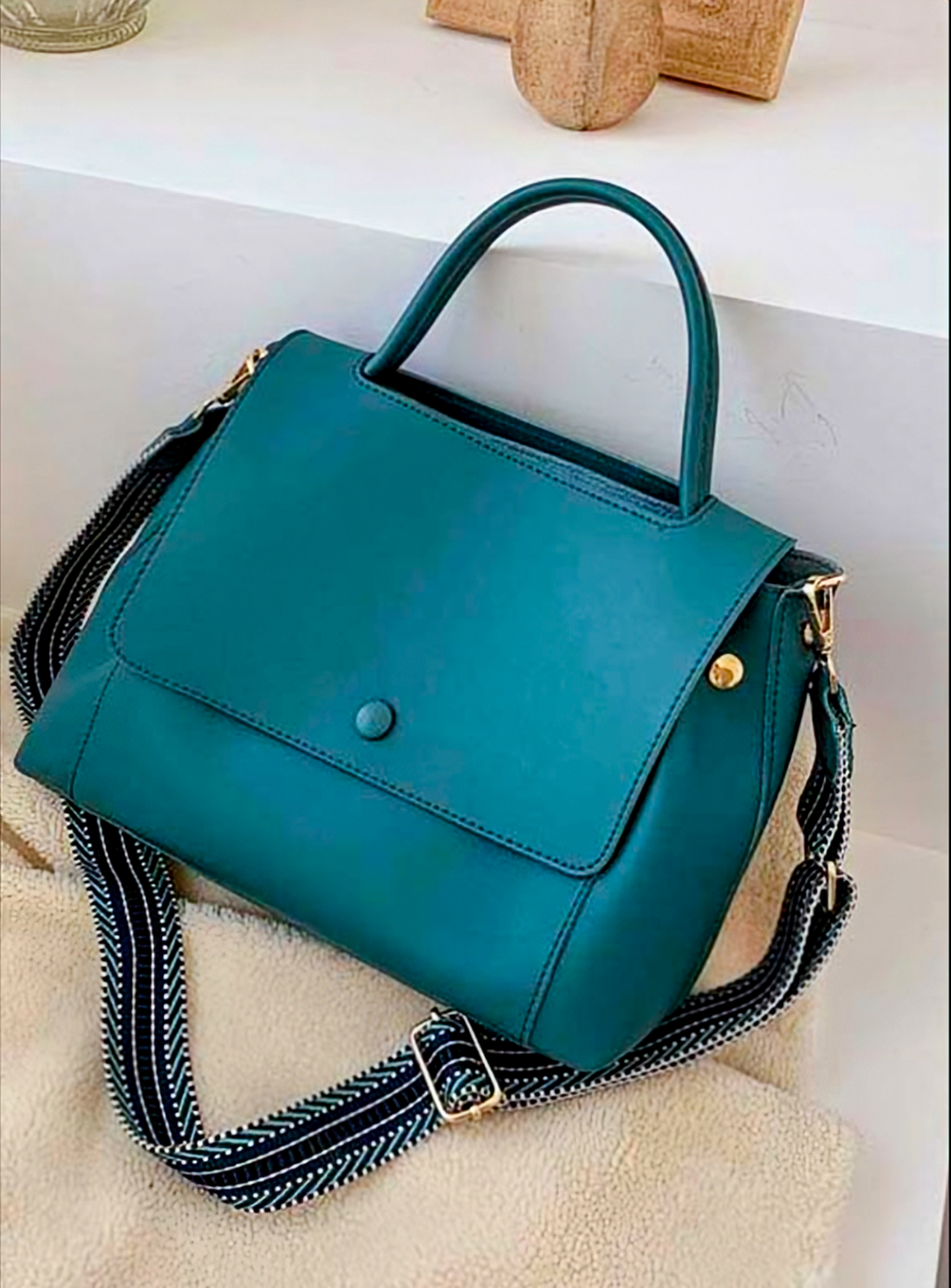 Minimalist Crossbody Bags With Woven Shoulder Strap